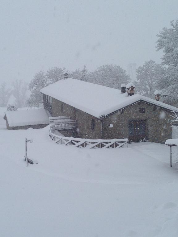 Вілла Agriturismo Il Passeggere Bruscoli Екстер'єр фото